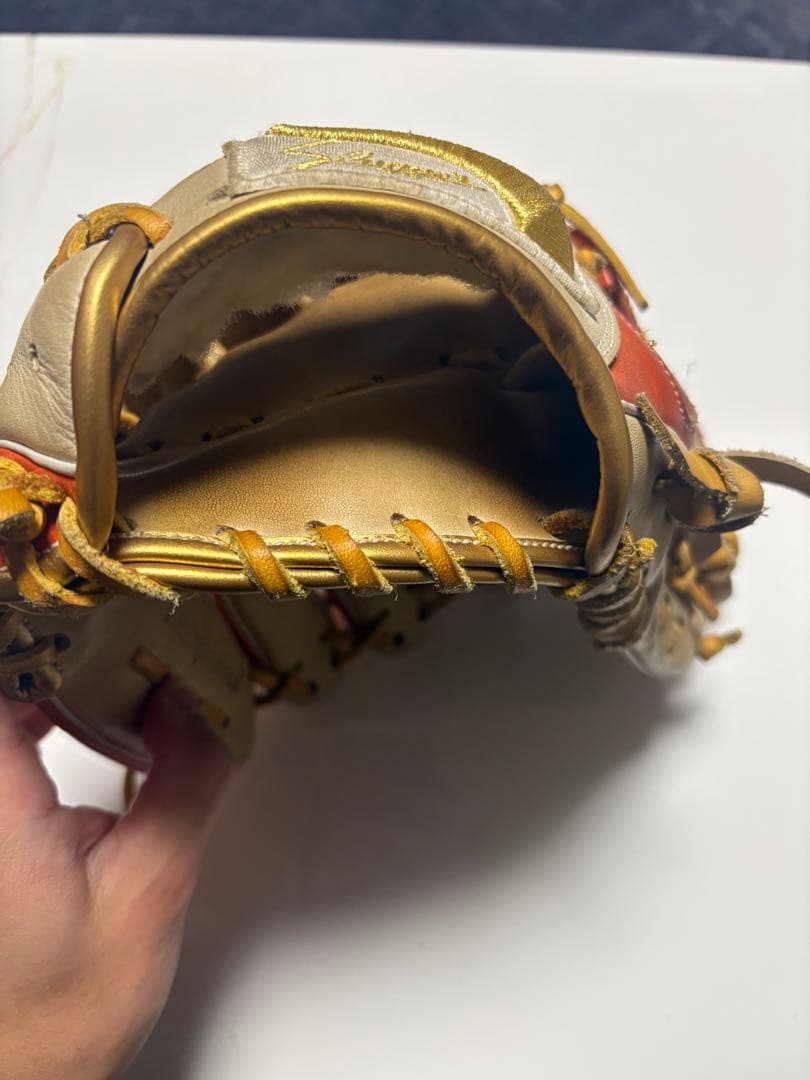 は*る様 【値下げ交渉大歓迎】スラッガーオーダー　軟式野球グローブ