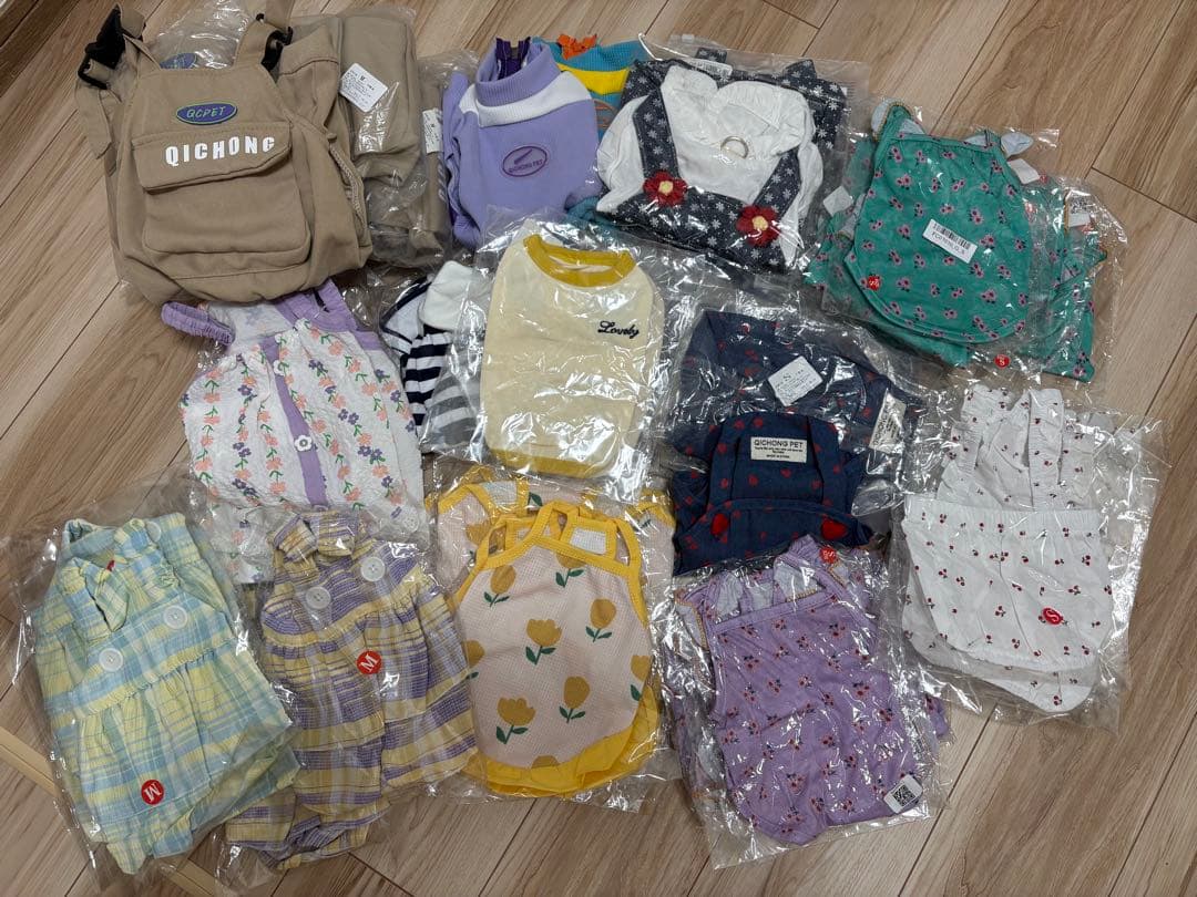 【犬服 大量まとめ売り】50点以上／S・M・Lサイズあり／業者様・多頭飼い向け