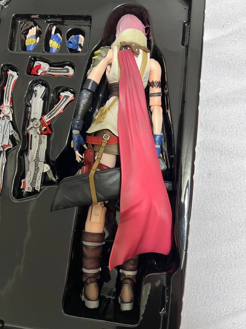 プレイアーツ改 ディシディア ライトニング フィギュア