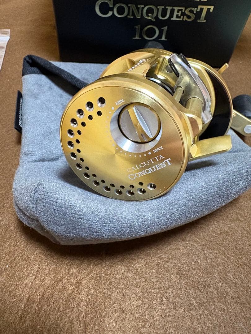 リール SHIMANO CALCUTTA CONQUEST 101