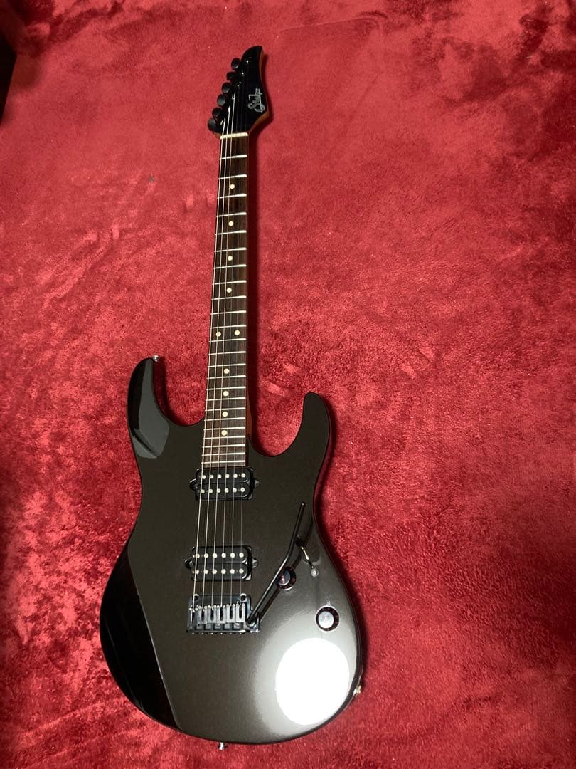 Suhr Modern 良コンディションです