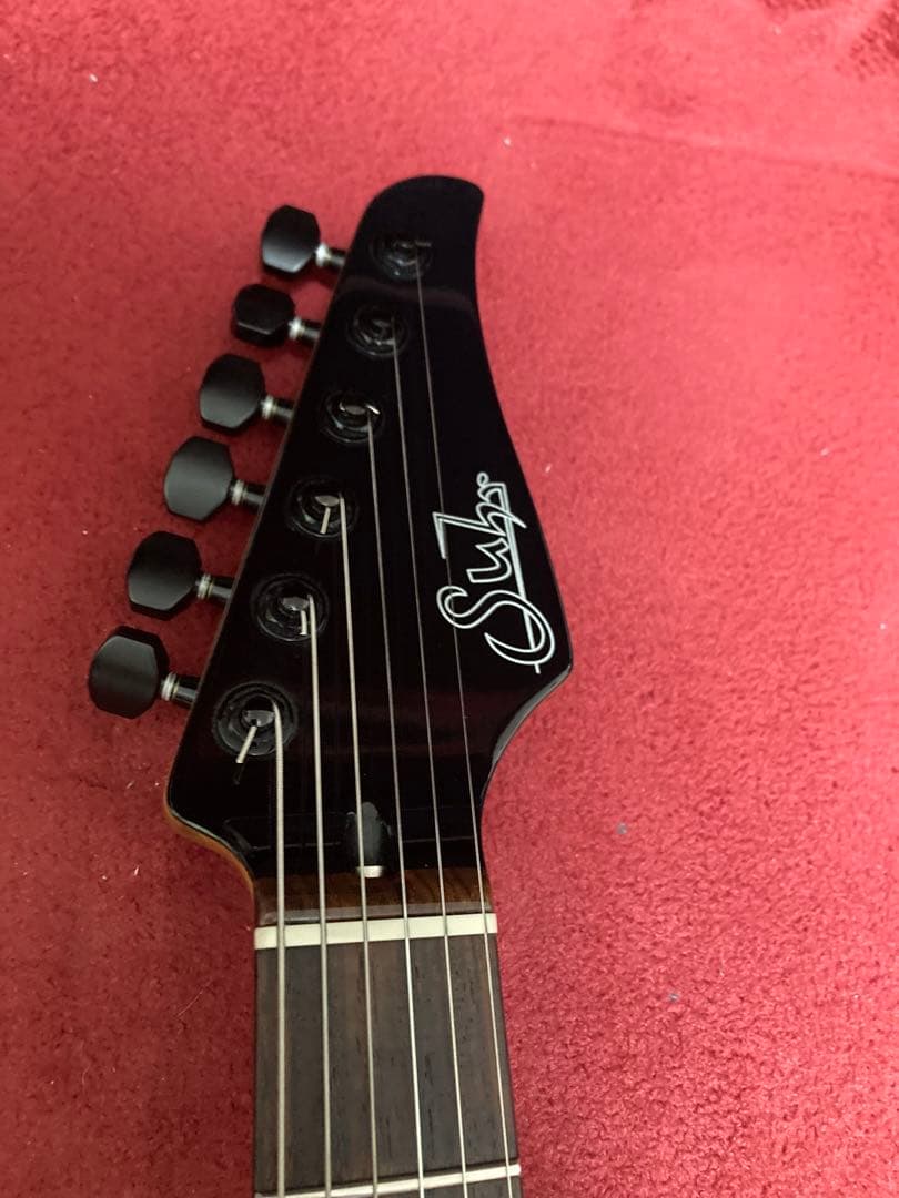 Suhr Modern 良コンディションです