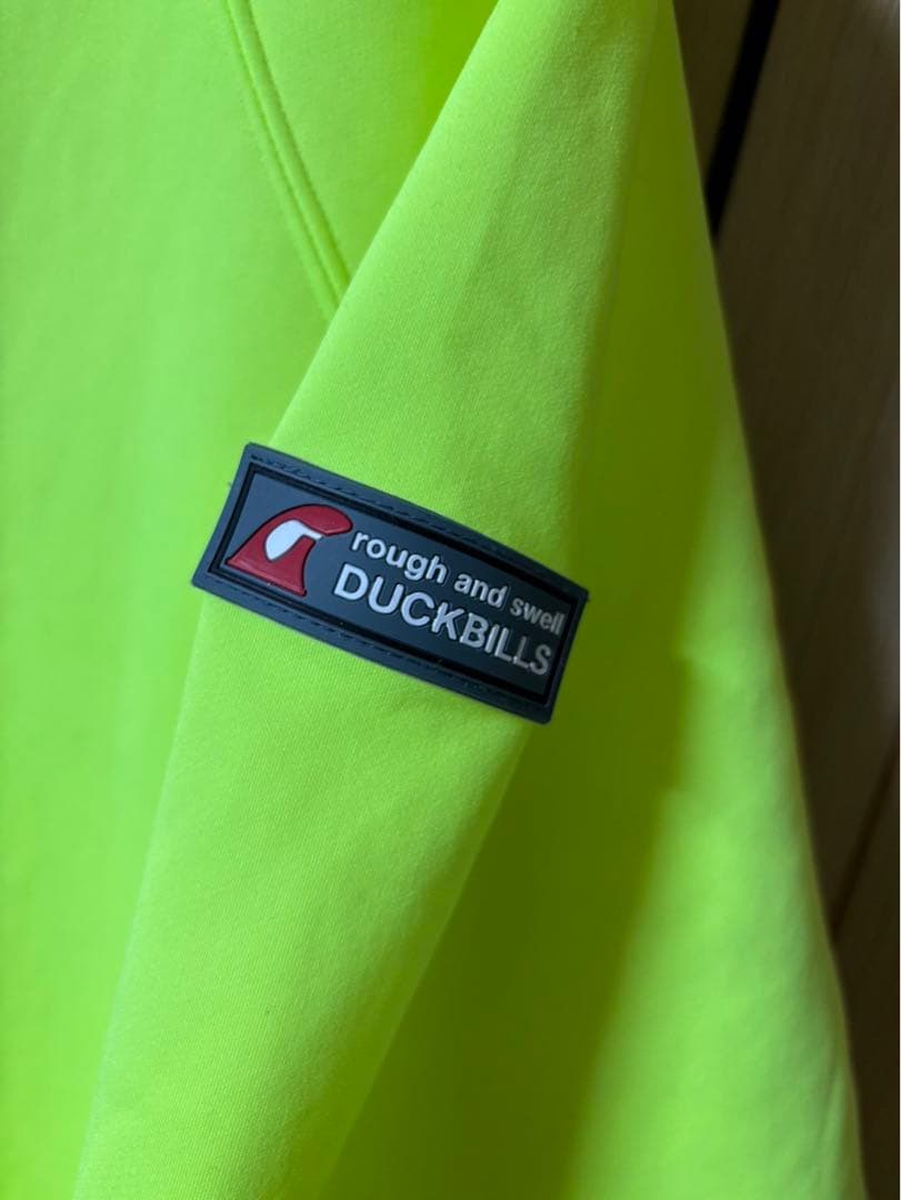 健*康様 rough&swell ラフアンドスウェル パーカー ネオンカラー X