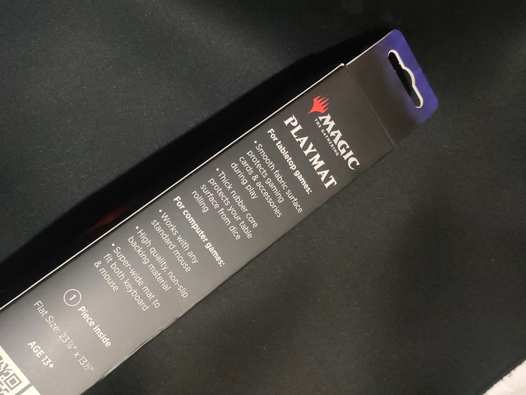 新品未開封 MTG FF ウルトラプロ プレイマット　迷える黒魔道士、ビビ