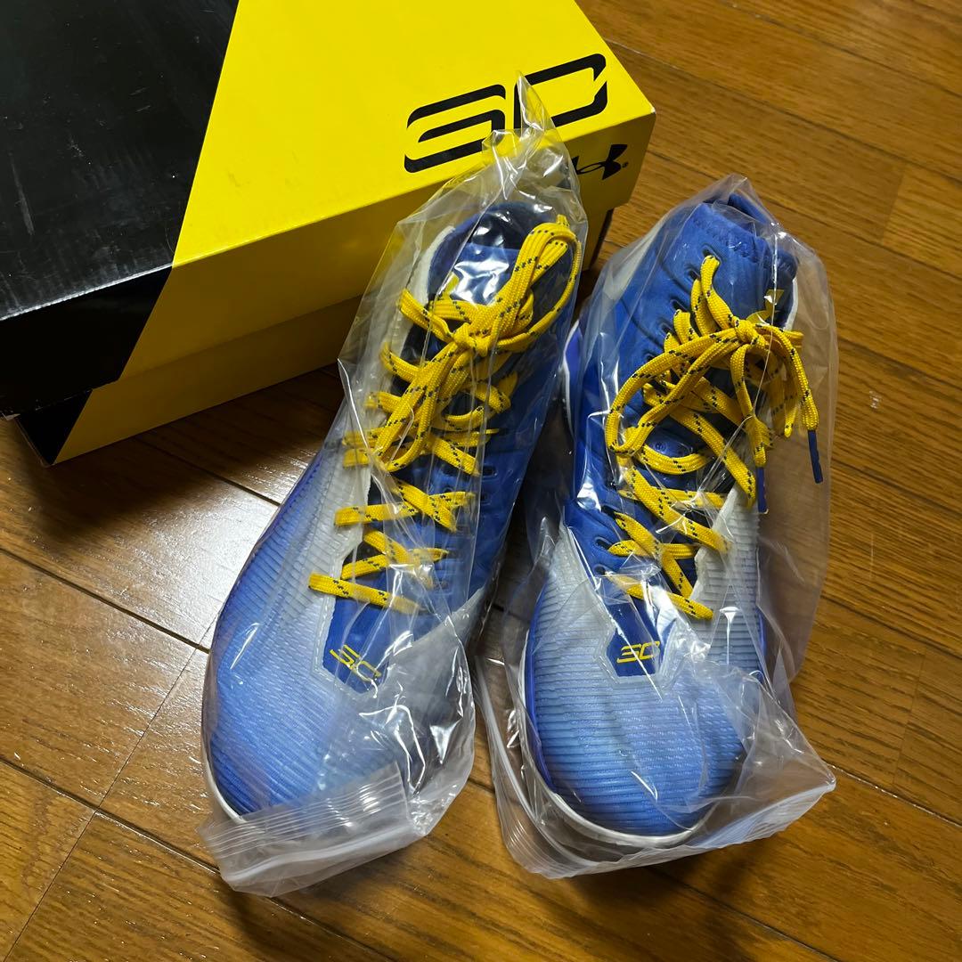 希少　アンダーアーマー Curry2.5 カリー2.5 ステフィンカリーモデル