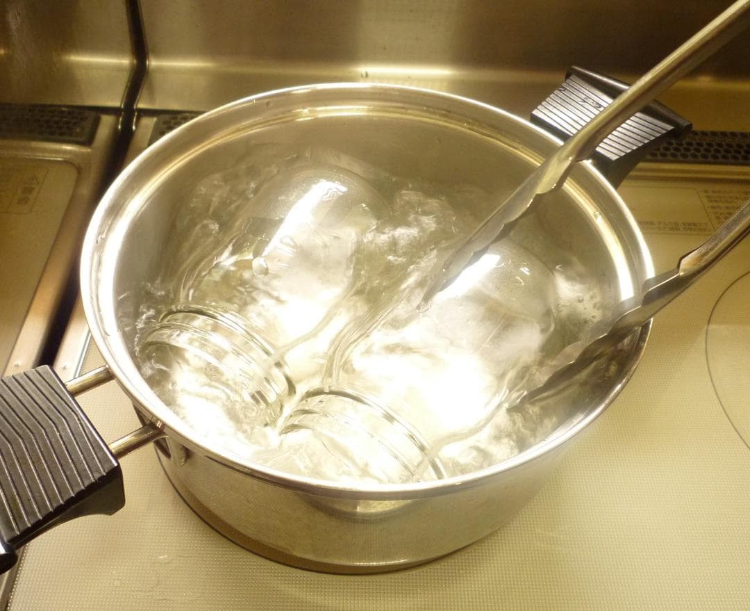 安心の日本みつばち 芳醇糖度81％優良品 非加熱 春はちみつ1,100ｇ