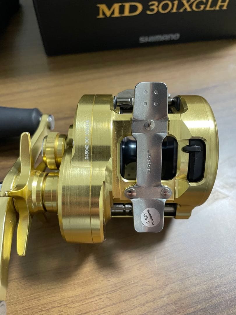 シマノ　カルカッタコンクエストmd 301 xg LH