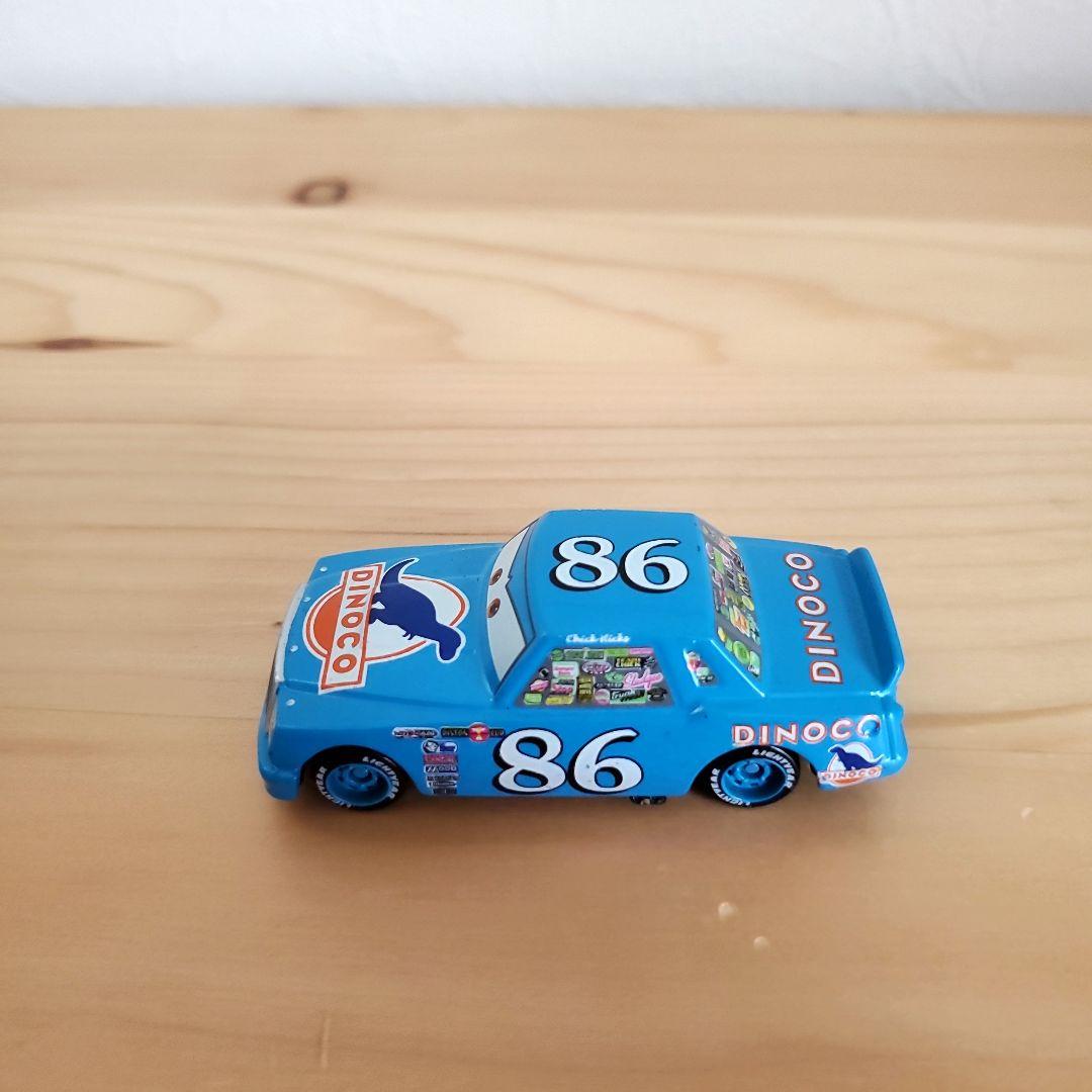 カーズ　トミカ　チック・ヒックス　DINACOタイプ　マックイーン　ミニカー