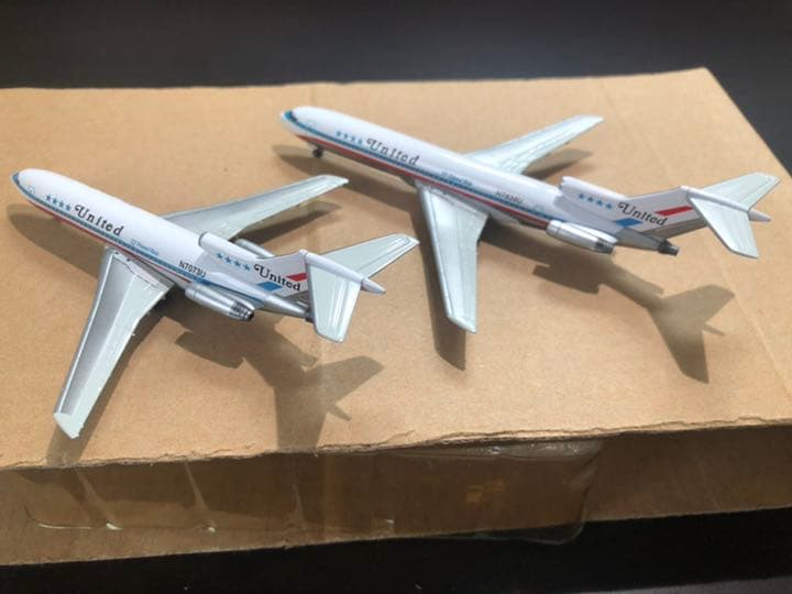 航空機・ヘリコプター 1/400 B727 UNITED AIRLINES FRIEND SHIP