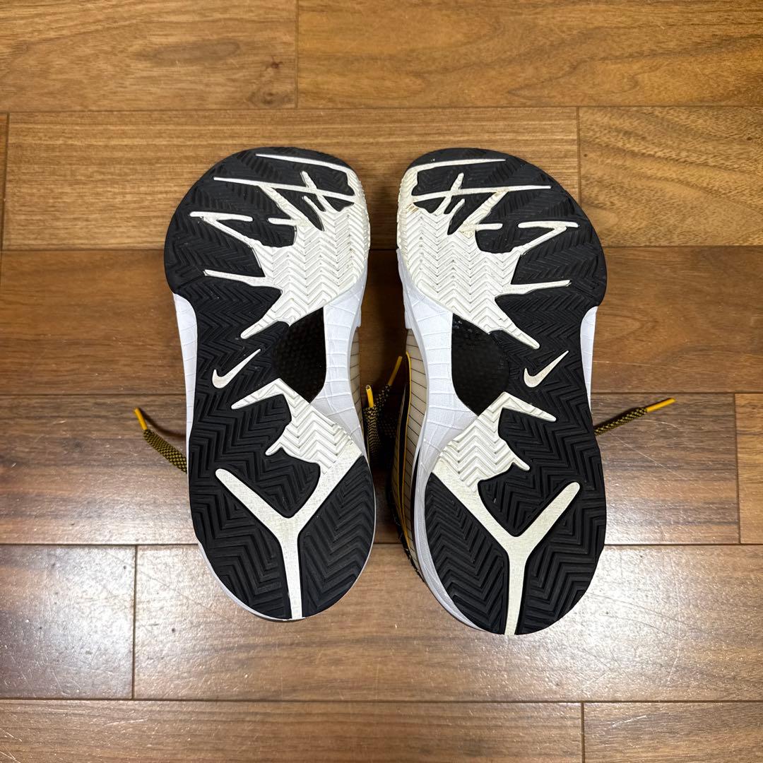 シューズ(男性用) NIKE Kobe 4 Protro White Black Del Sol