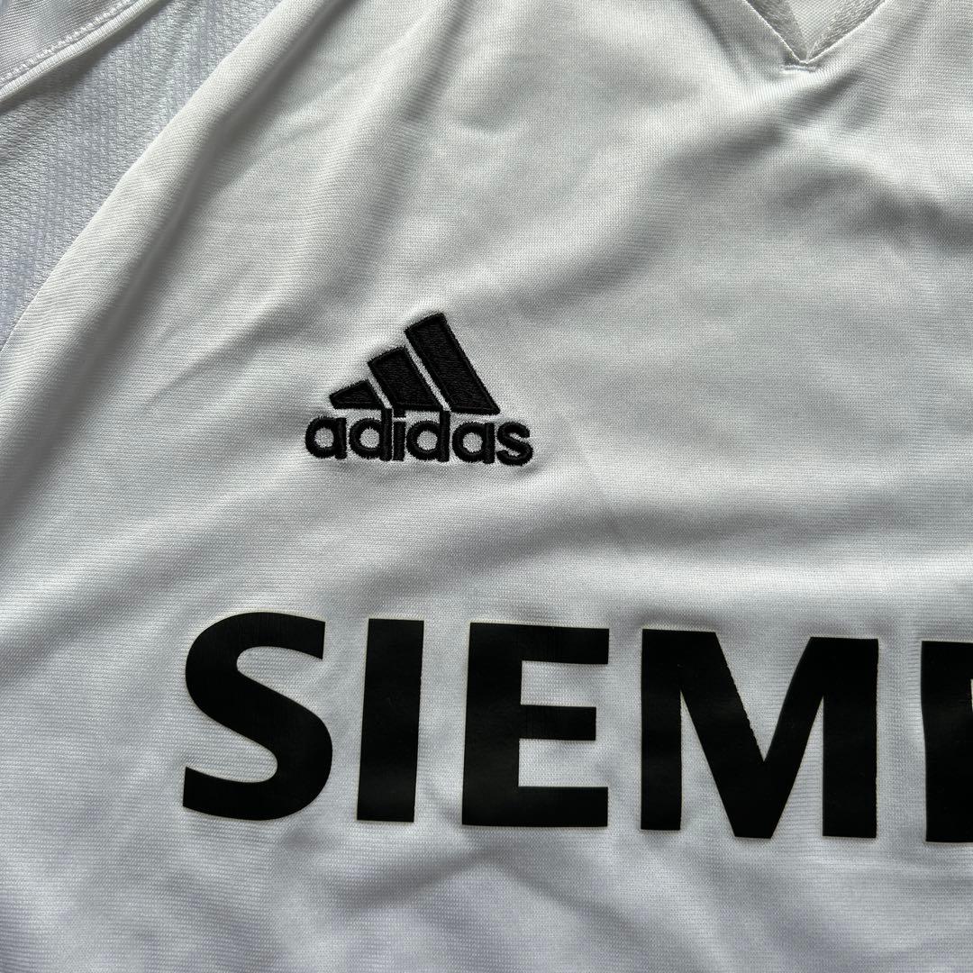 adidasリアルマドリード サッカーユニフォーム