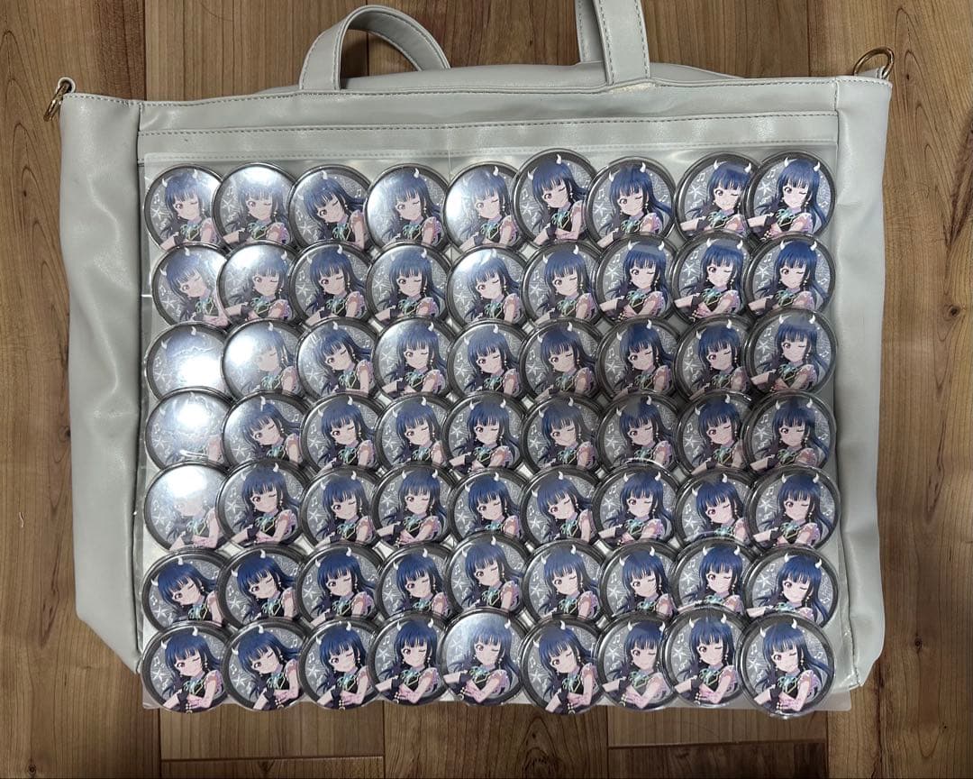 津島善子　痛バック