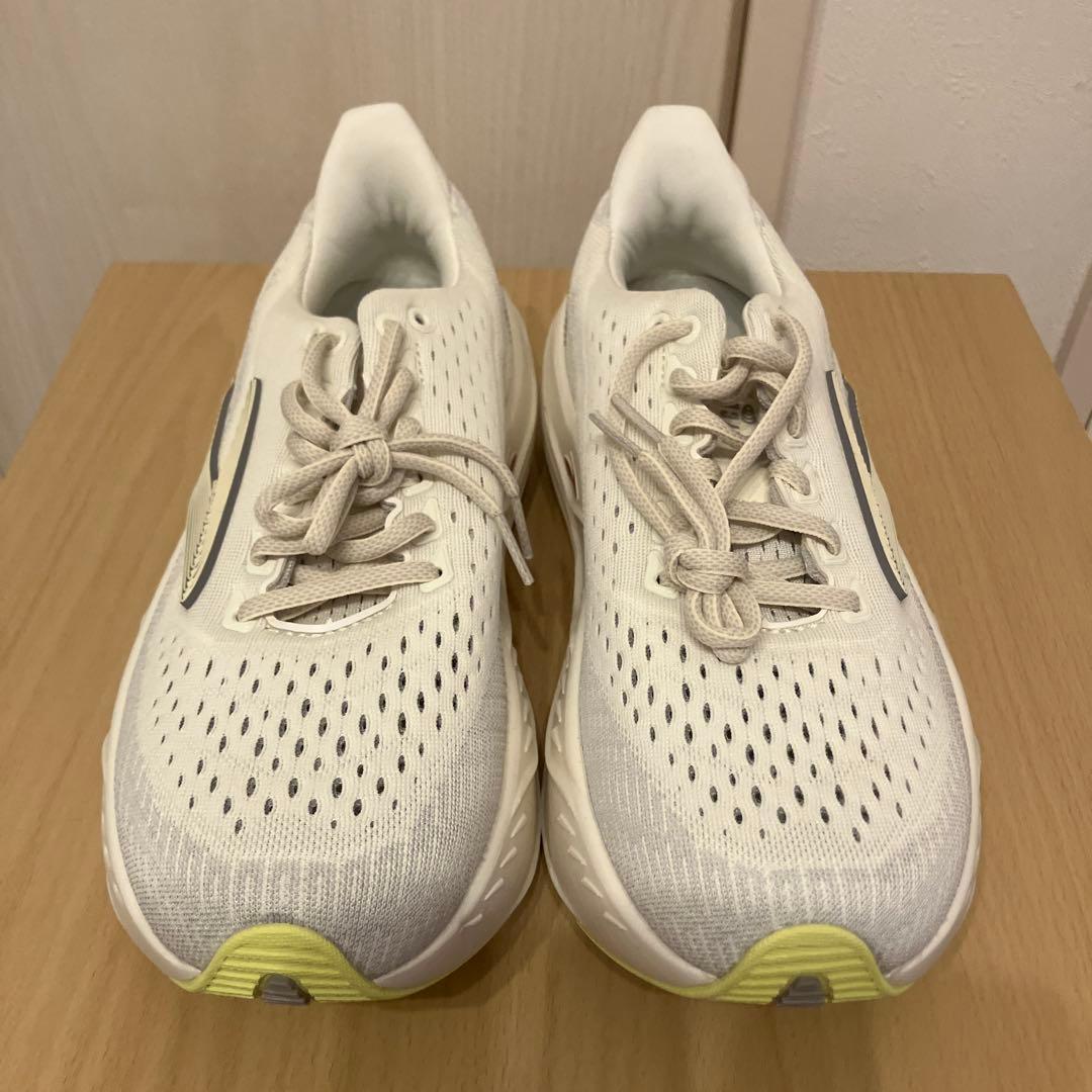 極美品　ブルックス グリセリンマックス25.5