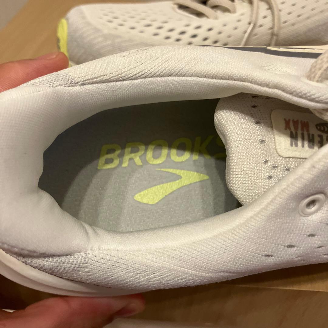 極美品　ブルックス グリセリンマックス25.5