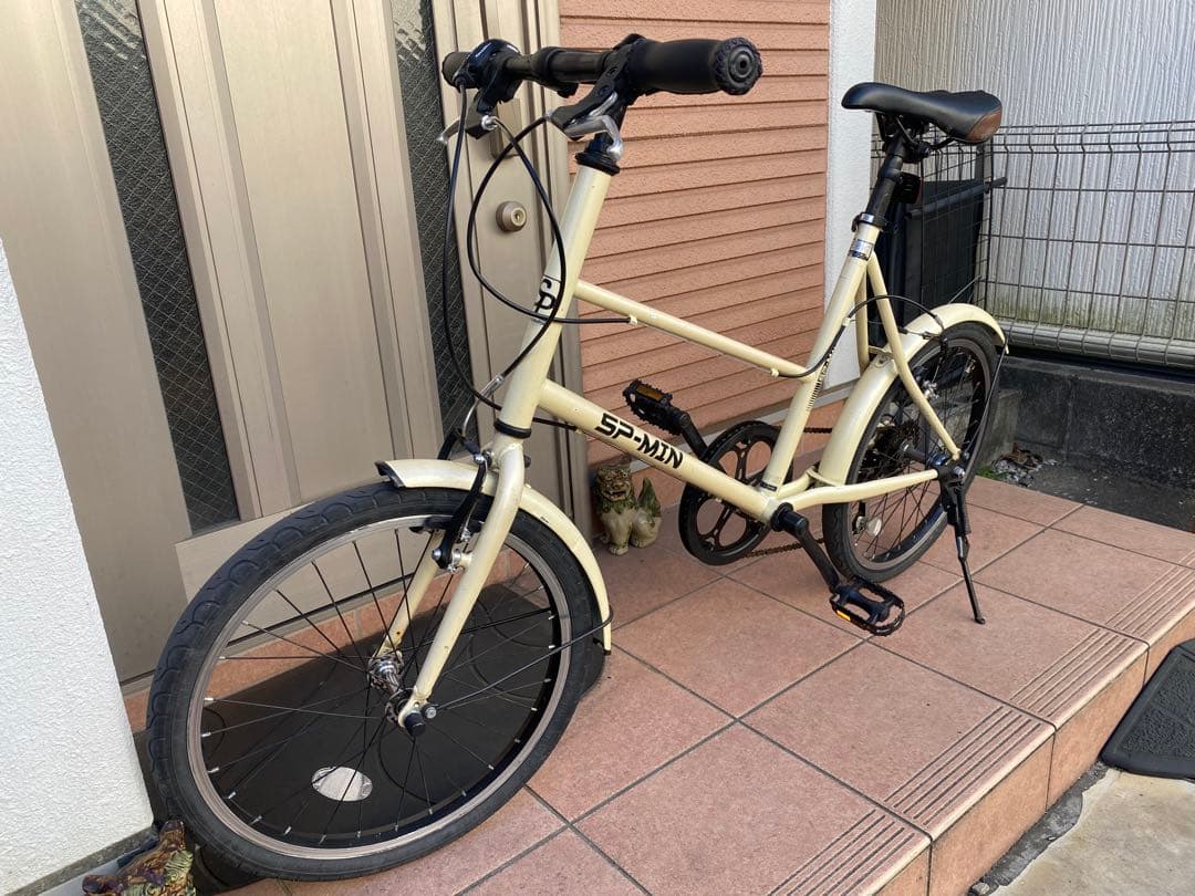 ミニベロ　6段変速　アイボリー　足立区引き取りのみ