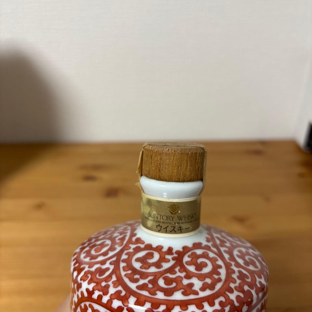 サントリーウイスキー　白州 赤絵蛸唐草 寿 文筒形瓶 有田焼 陶器ボトル 未開封
