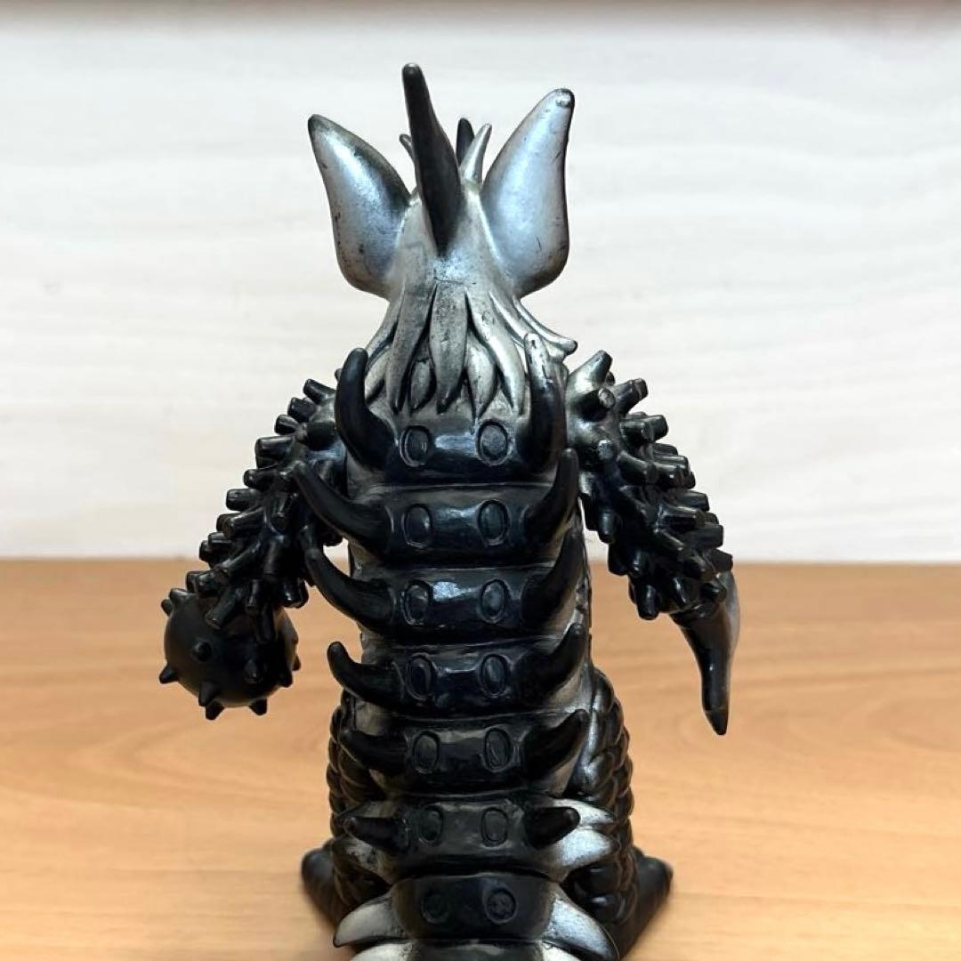 ウルトラ怪獣 タイラント／硬質ソフビ／‼️試作品？詳細不明‼️タグ穴なし