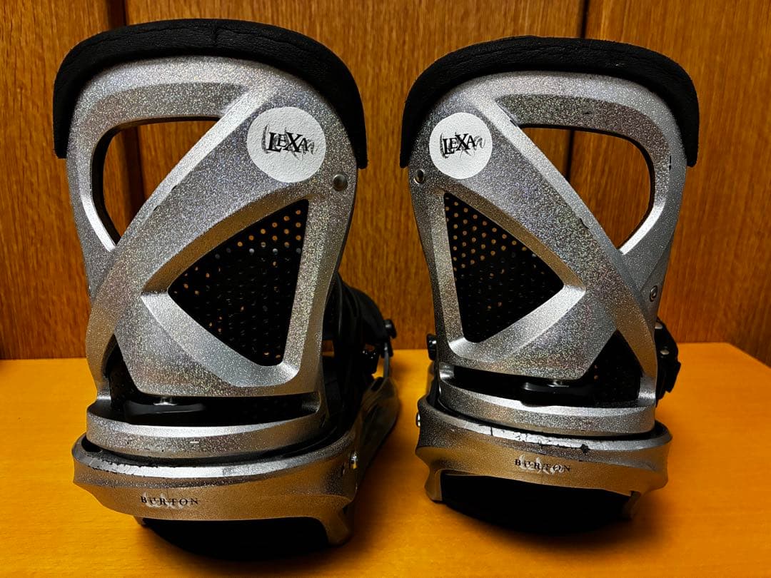 バートンBURTONバインディング【レクサ（レディースM）】シルバーフレークラメ
