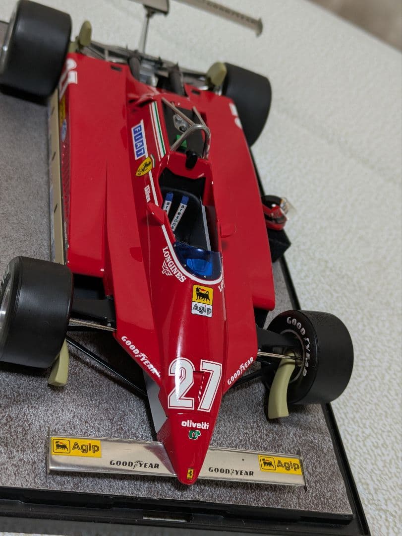 フェラーリ126C2 1982ダブルウィング ジル・ヴィルヌーブ#27