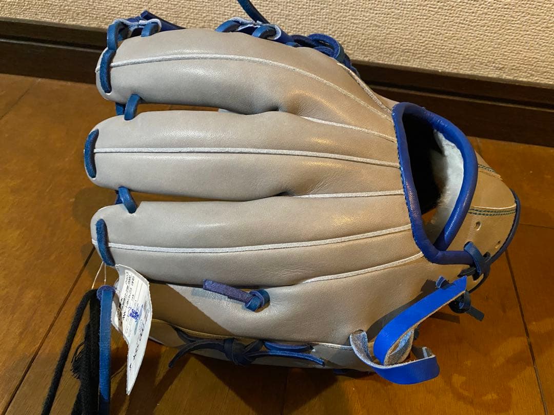 アトムズ　軟式野球用　内野手用　グラブ