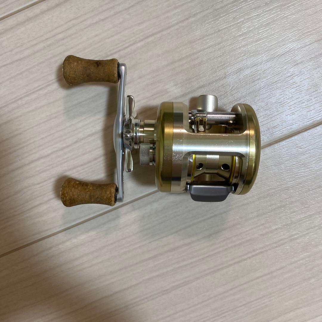 Daiwa ダイワ ベイトリール ミリオネア CV-Z 105L