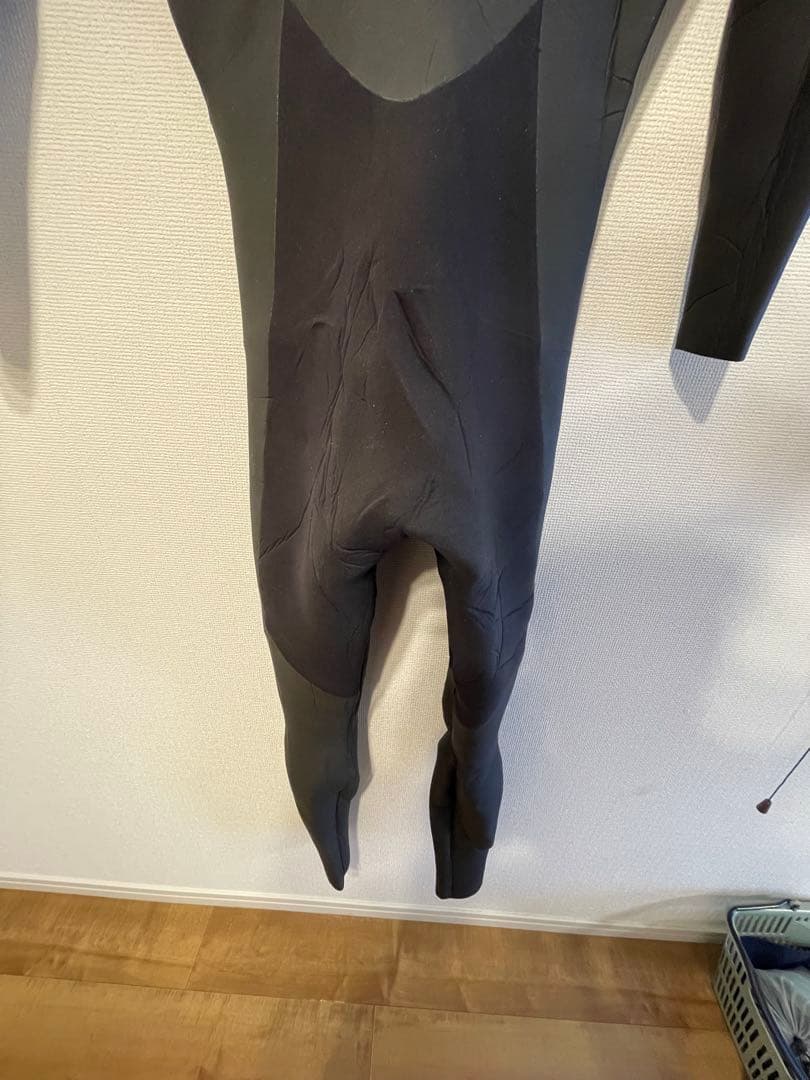 FUTURE セミドライスーツ 黒　All3mm メンズ　Lサイズ