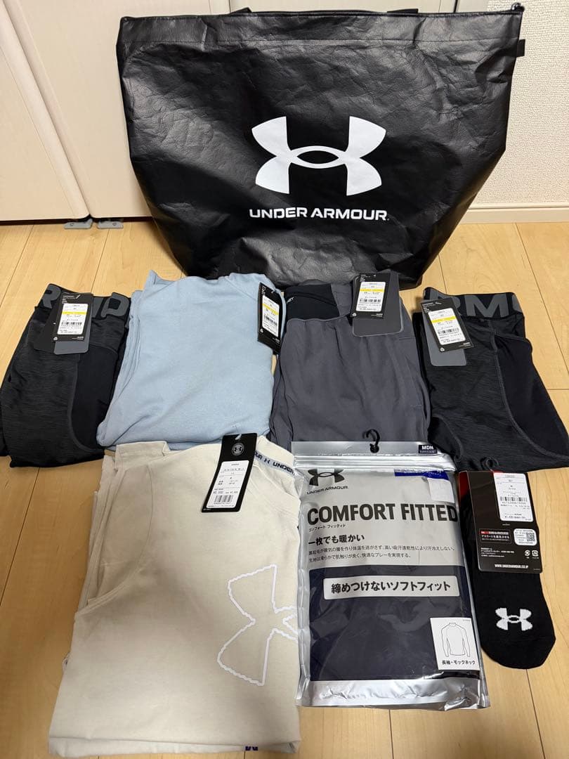 アンダーアーマー　福袋Mサイズ ７点セット クーポン4枚12000円分付き