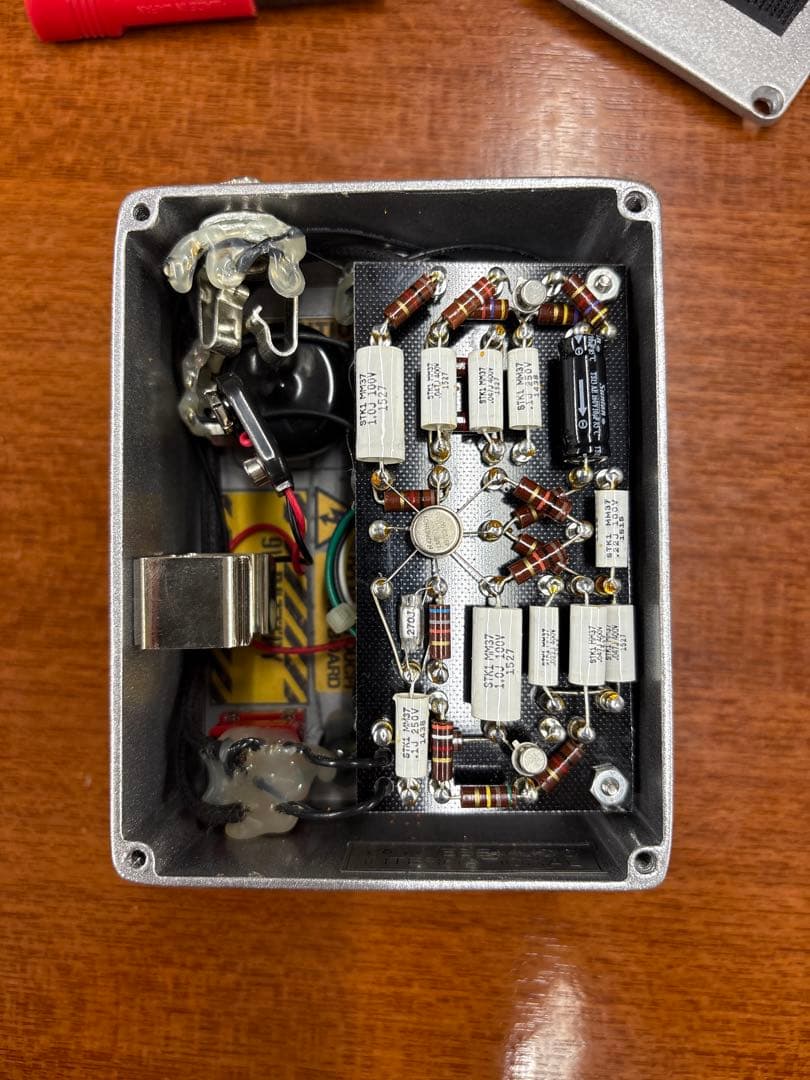 ギター 6 Degrees FX Sally Drive