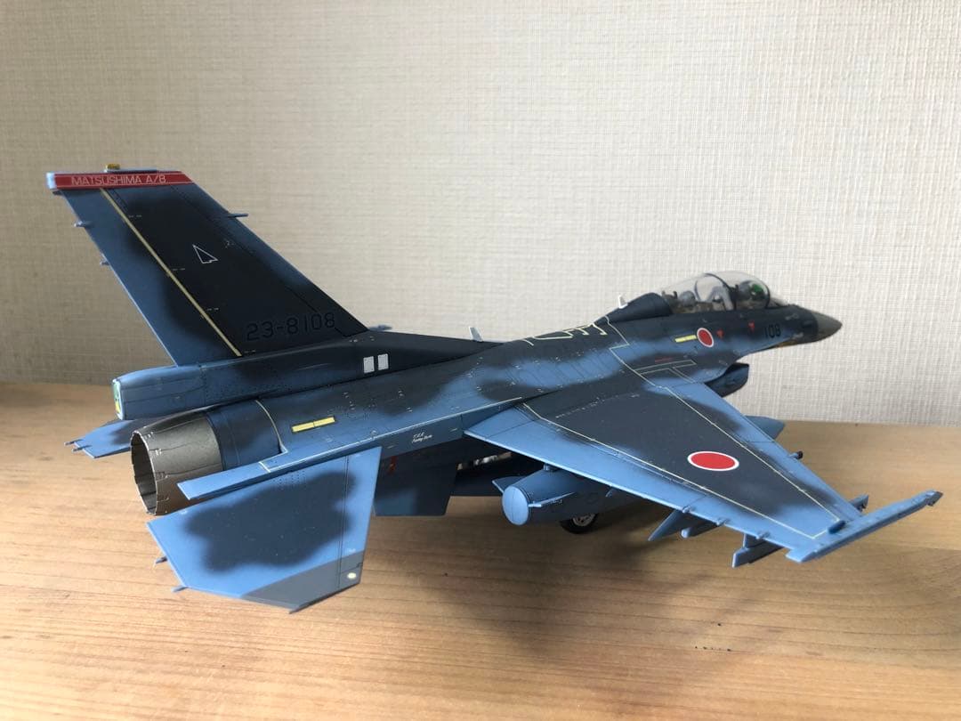 ○訳あり品○ 航空自衛隊　F-2B プラモデル