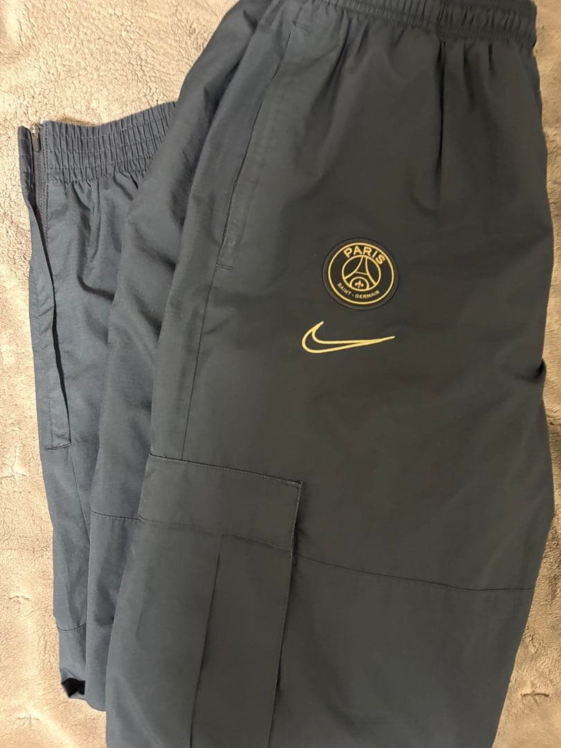 NIKE PSG ウーブンパンツ　50th 記念モデル
