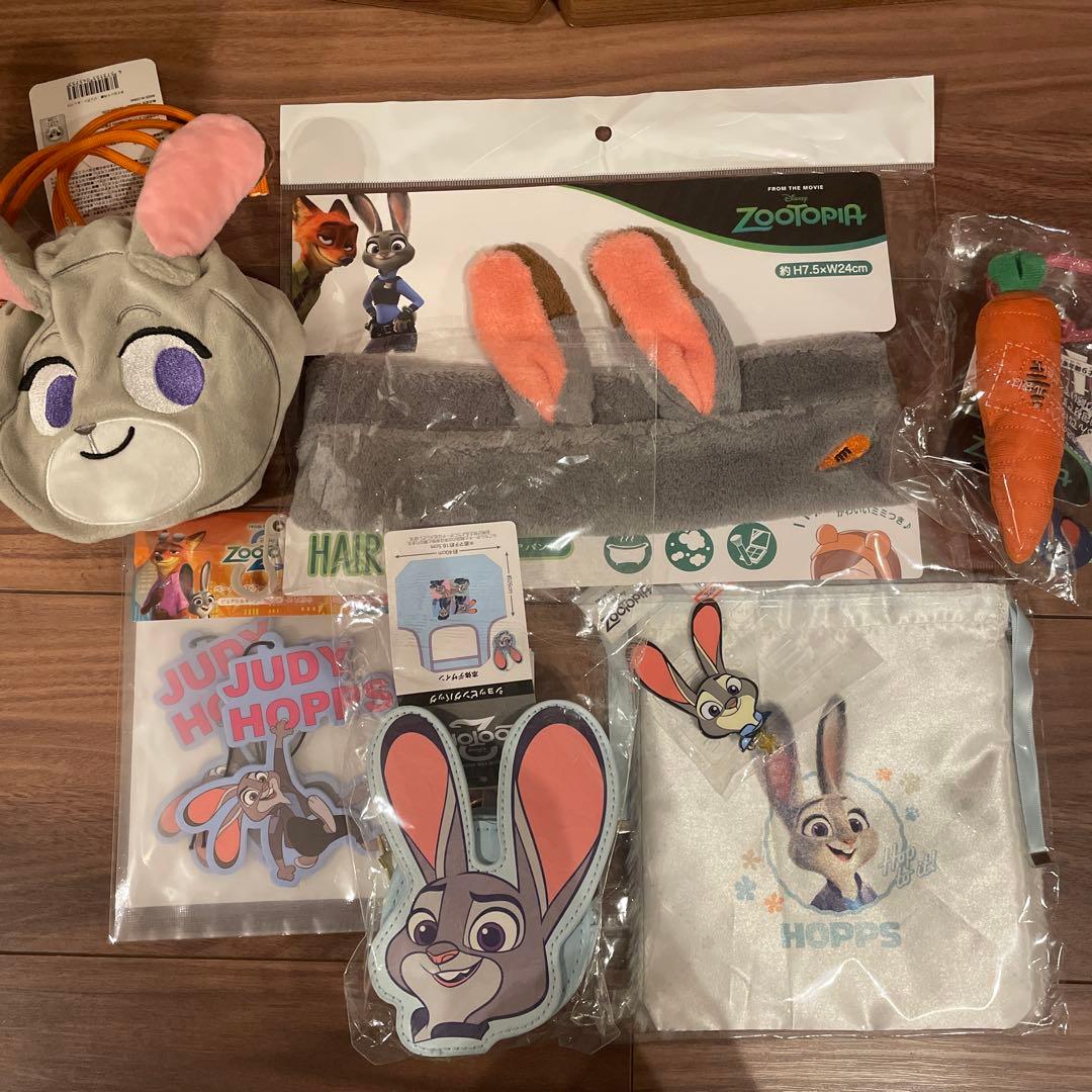 ズートピア2 ジュディポーチ　巾着　プラフック　ブローチ　ヘアバンド　エコバッグ