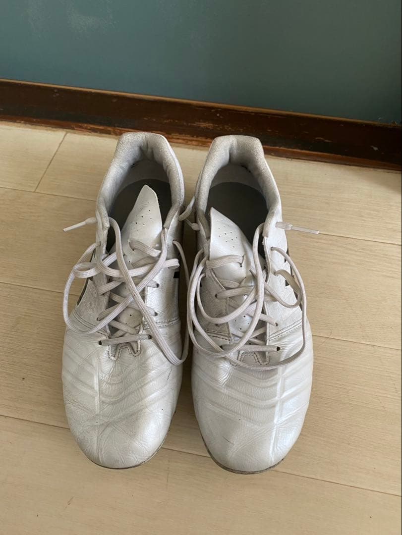 ASICS サッカーシューズ ホワイト スタッドタイプ