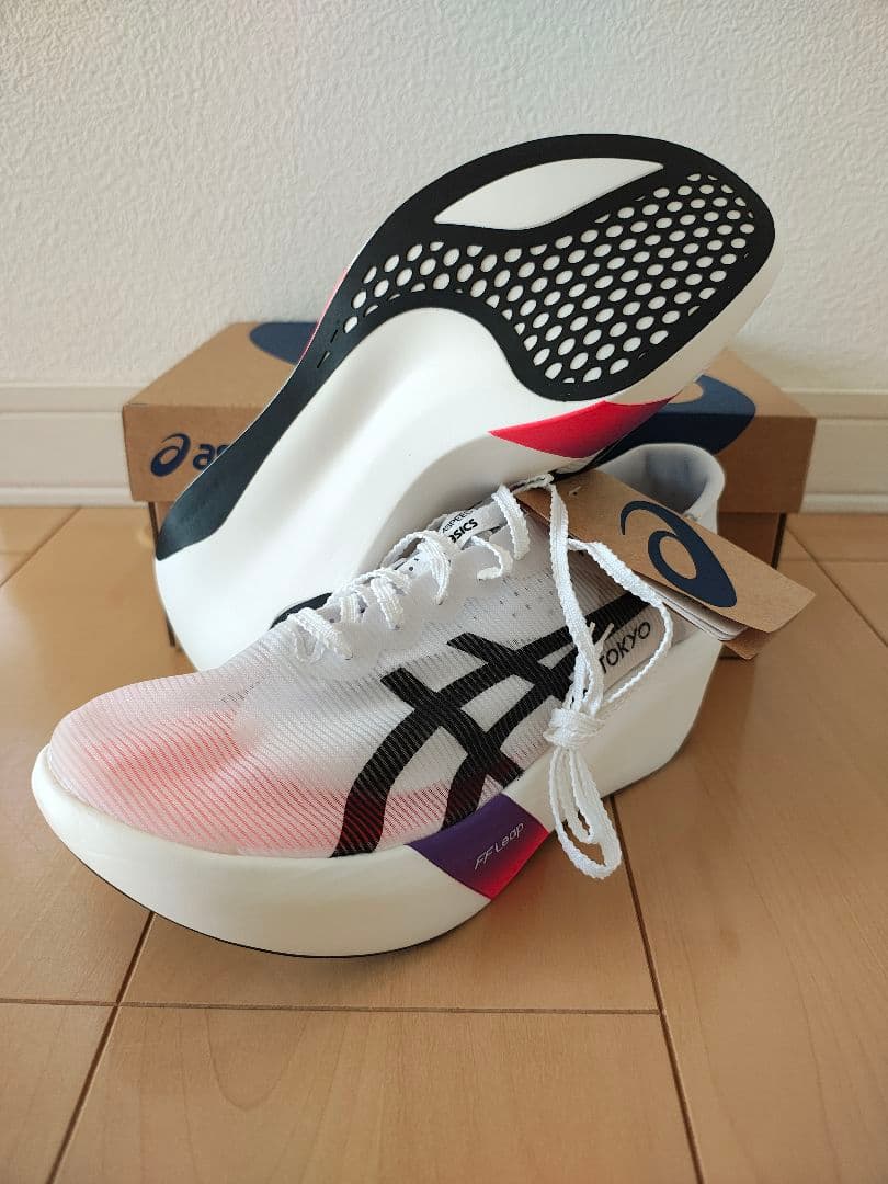 【新品未使用】ASICS メタスピードレイ 25.0cm ホワイト