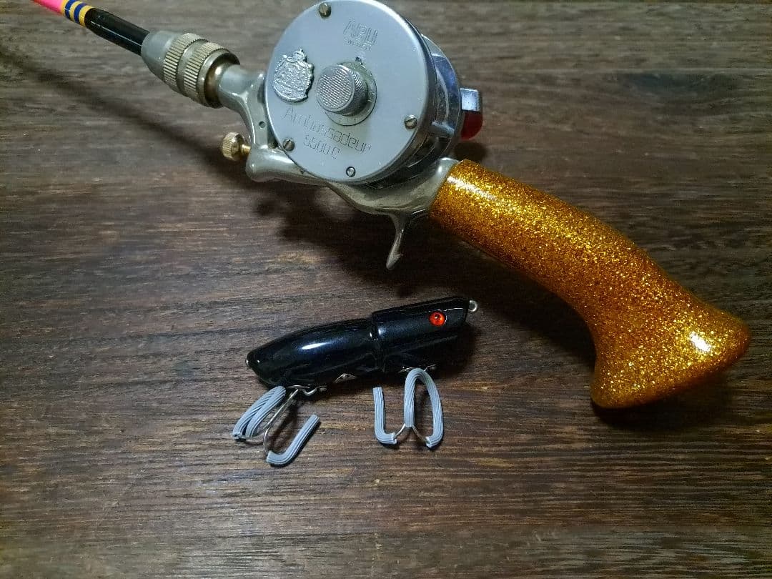 トップウォータージャンキー　オケラ　ブラック　レッドアイ