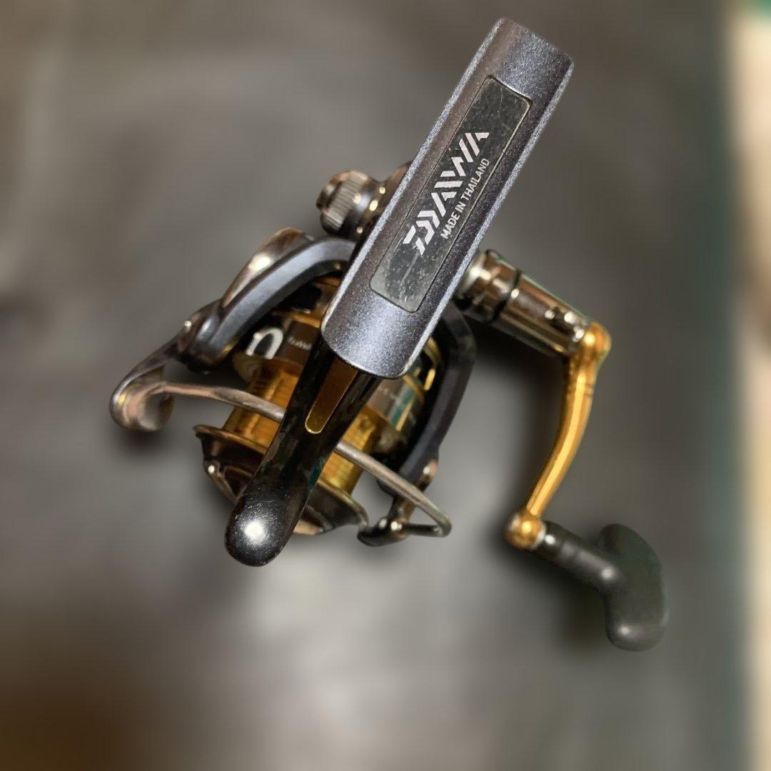 Daiwa ISO 2500H-LBD スピニングリール