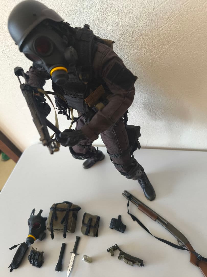 バイオハザード　ハンク　フィギュア　EKUAZ STUDIO　グリムリーパー