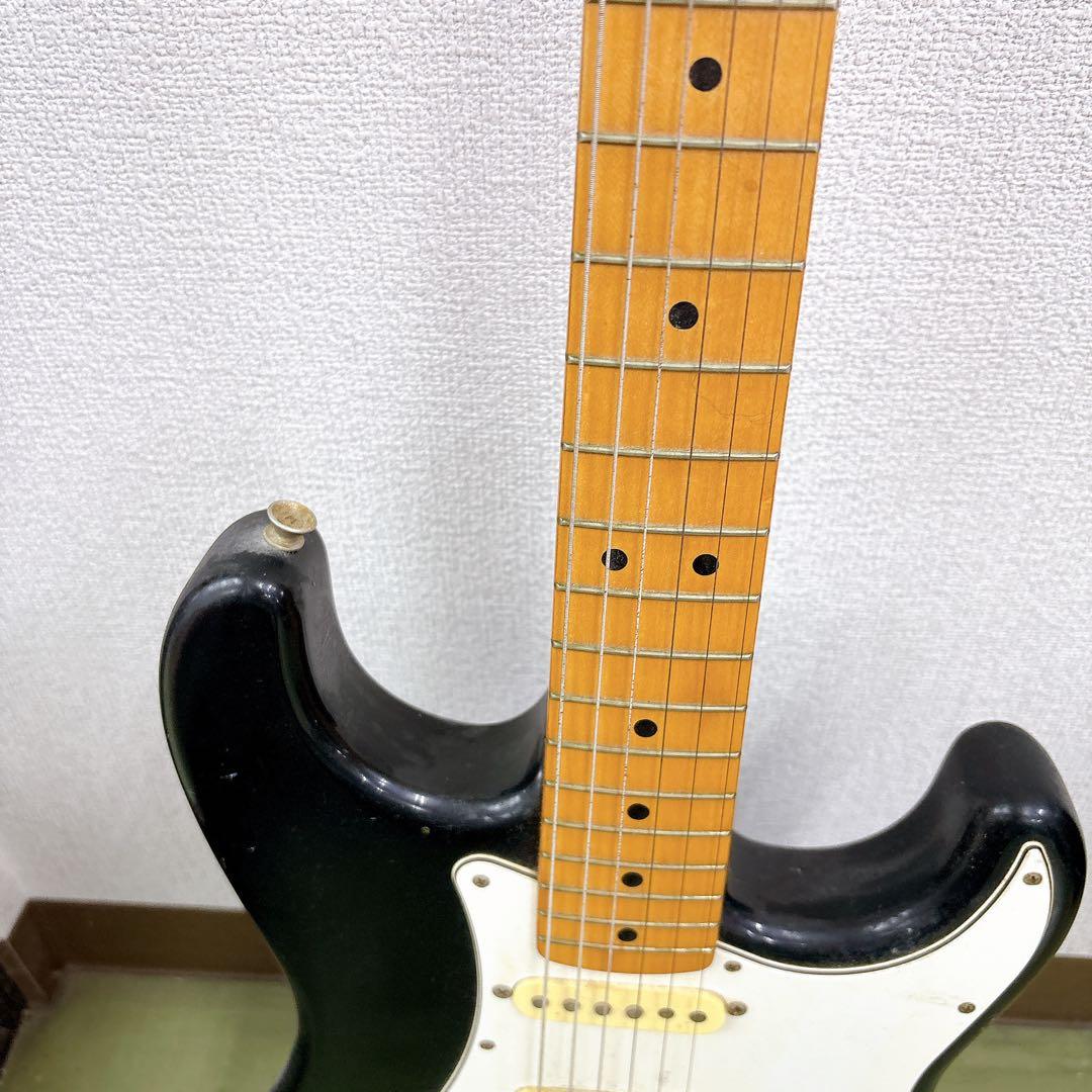 ＃Fender Stratocaster ブラック エレキギター部品欠品あり