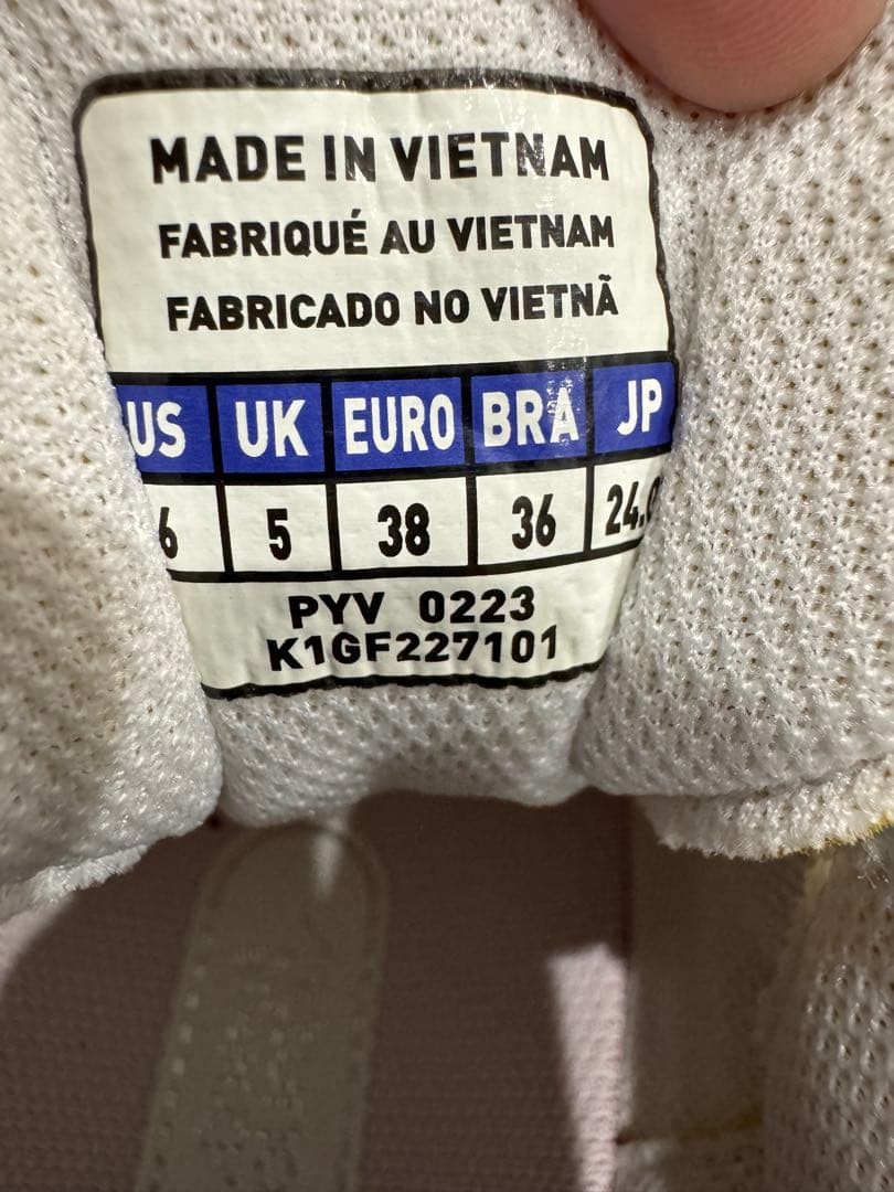 ミズノ　フィットネスシューズ　24センチ