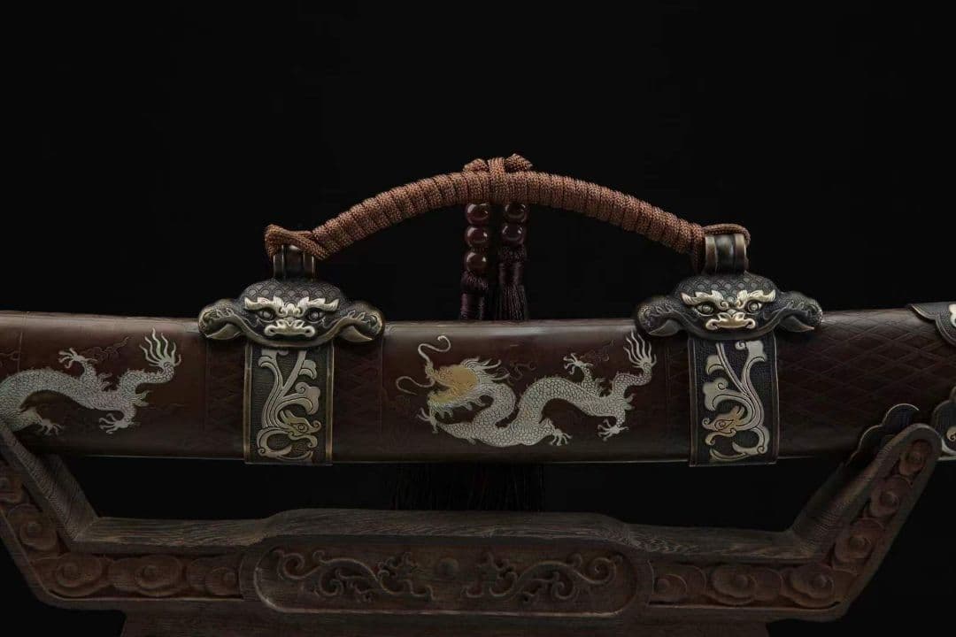 三色銅青龍宝刀（三色銅黄銅鞘金）古兵器 武具　刀装具　日本刀　模造刀   居合刀