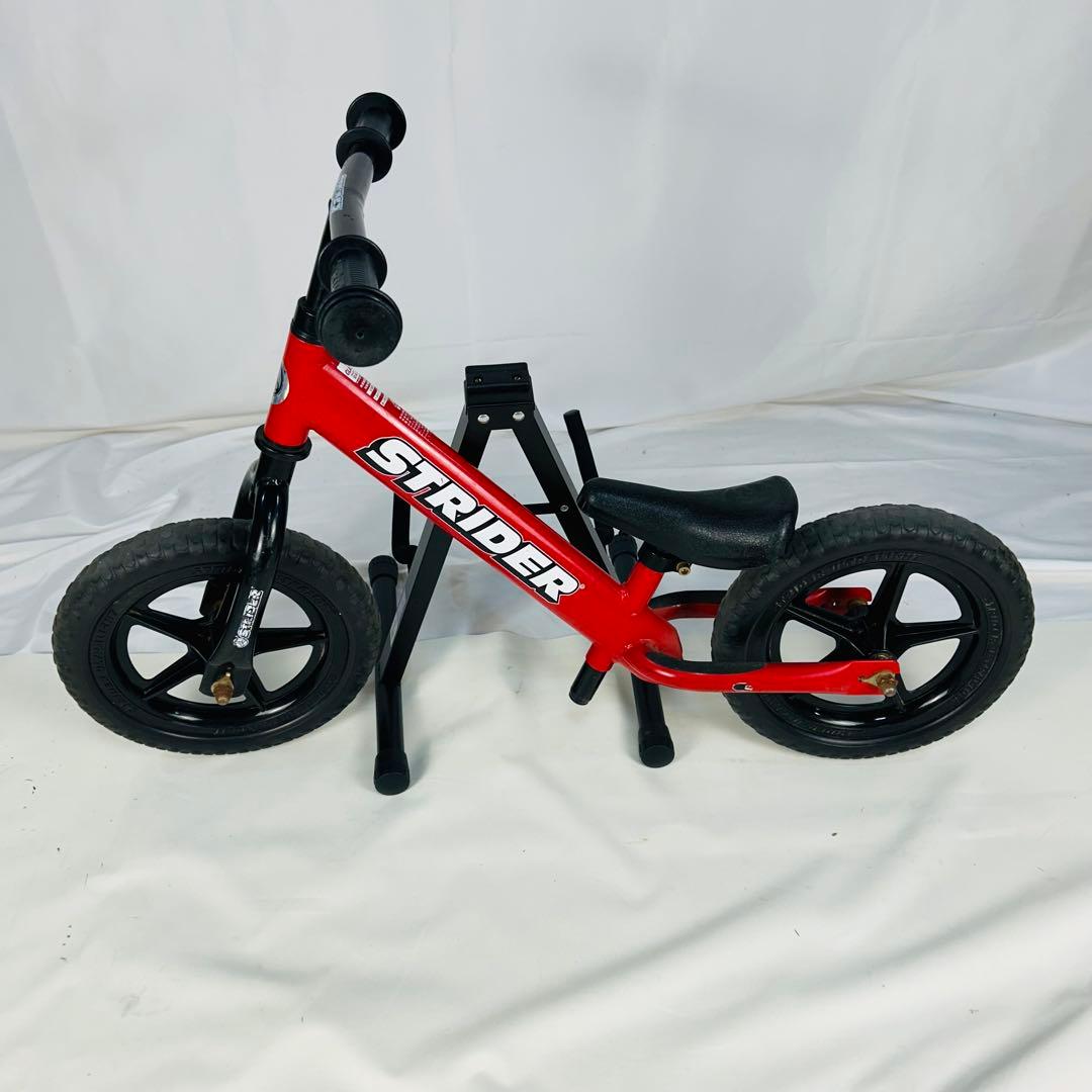 ストライダー STRIDER レッド 12型 ランニングバイク
