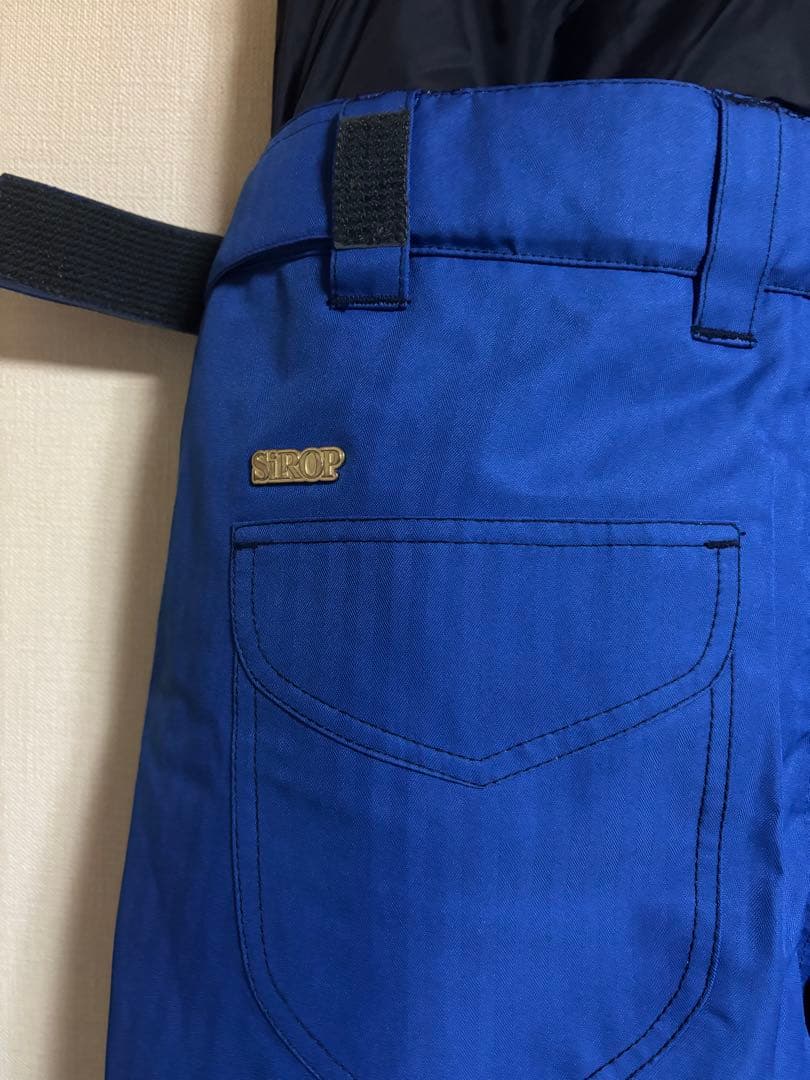 新品未使用 ウィンタースポーツ用ウェアセット（手袋・帽子付き）