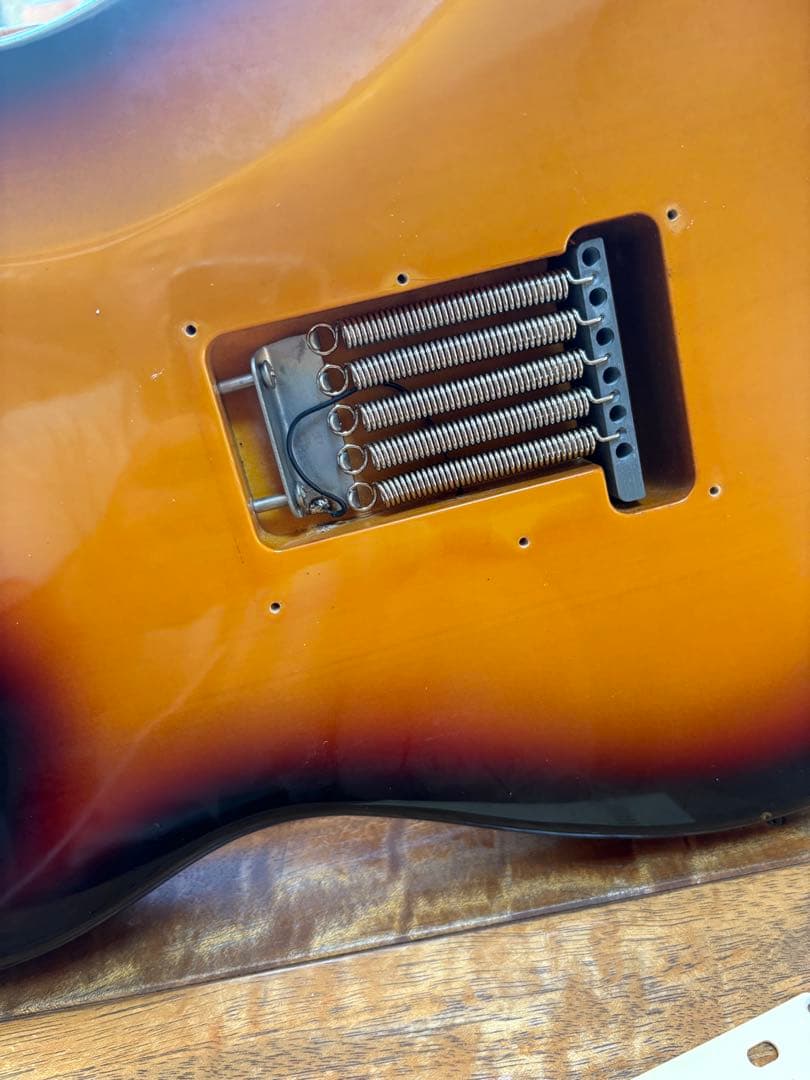 y*0様 Squier SST-33 ストラトフジケン製 Lシリアル1991年