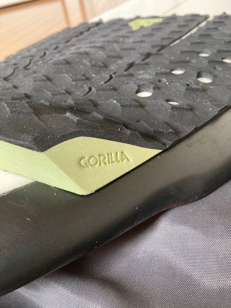 ★新品某有名youtubeシェイバー作限定一本5'11 34〜35L★