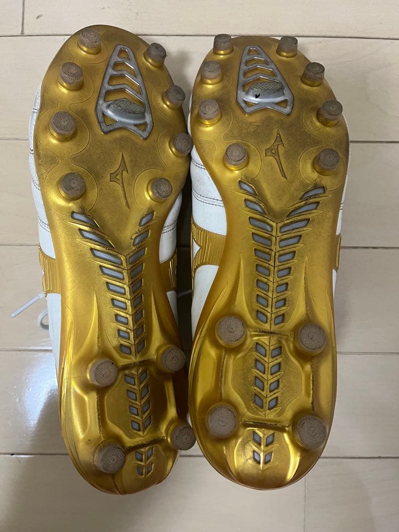 ミズノ　モレリア NEO 4 JAPAN 27cm