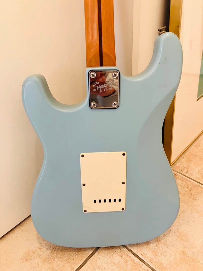 【お年玉セール！出品再開記念値引き！】超かわいい！サーフブルーのコンボストラト！