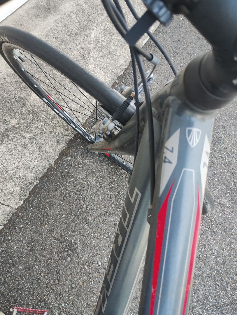 Trek FX7.4 クロスバイク　ロードバイク　現状品　引取限定　サビキズあり