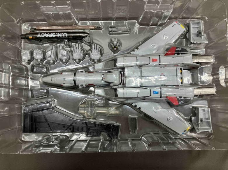 【美品】DX超合金 劇場版 VF-1S バルキリー（一条輝機）