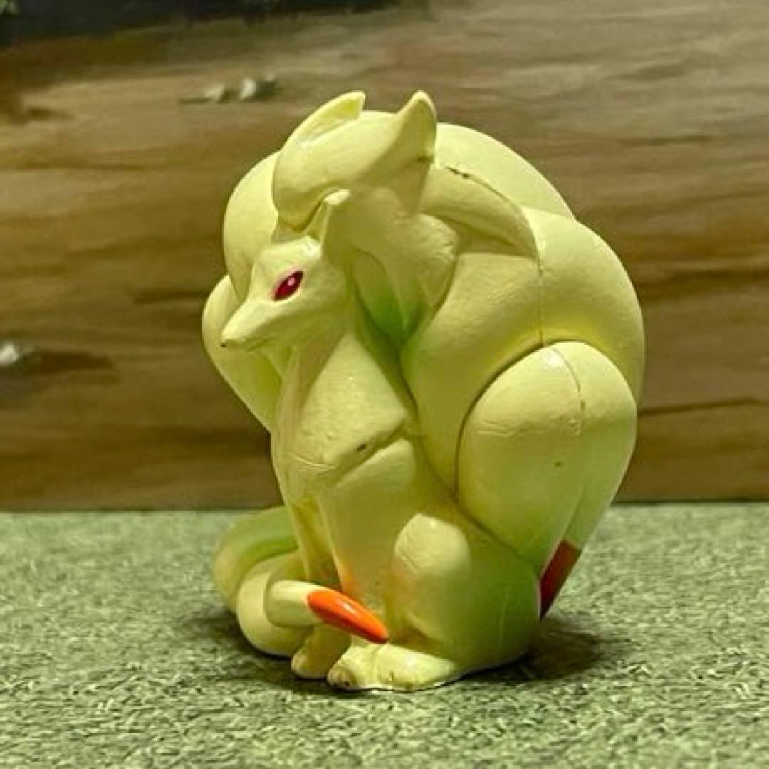 希少❗️ポケットモンスター　モンコレ　 キュウコン& ペルシアン フィギュア