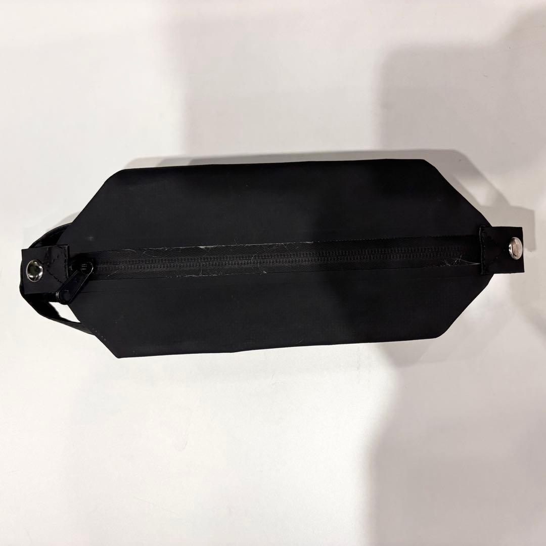 新品WINDANDSEA　普段使いにガシガシ使えてレジャーにも活躍する防水ポーチ