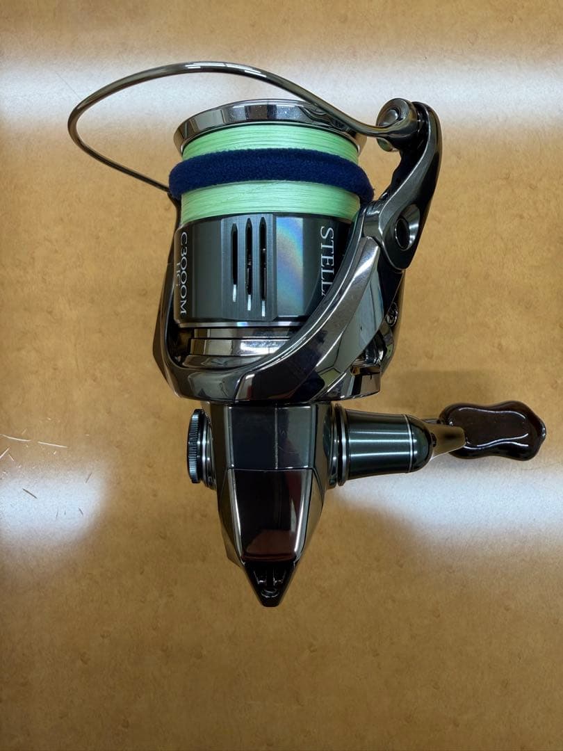 【超美品】シマノ　22ステラ C3000MHG